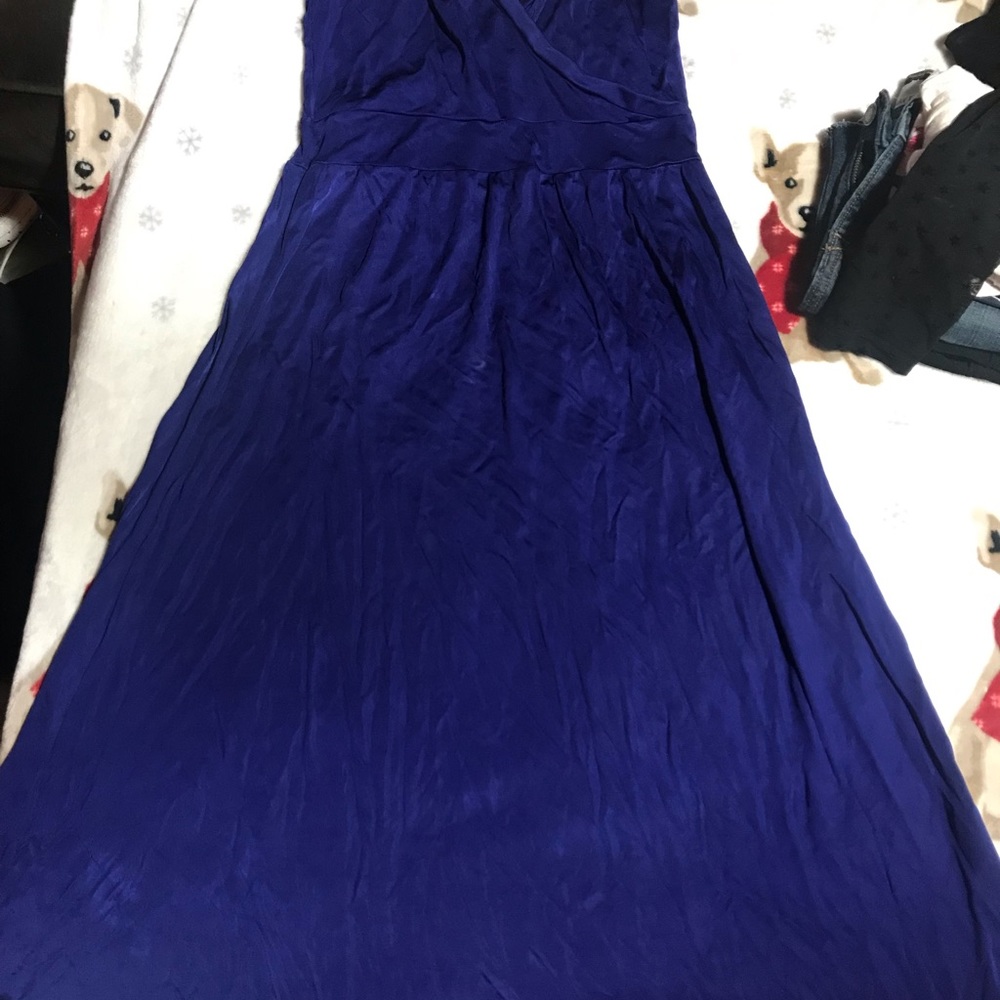 Dress - Picture 2 of 3